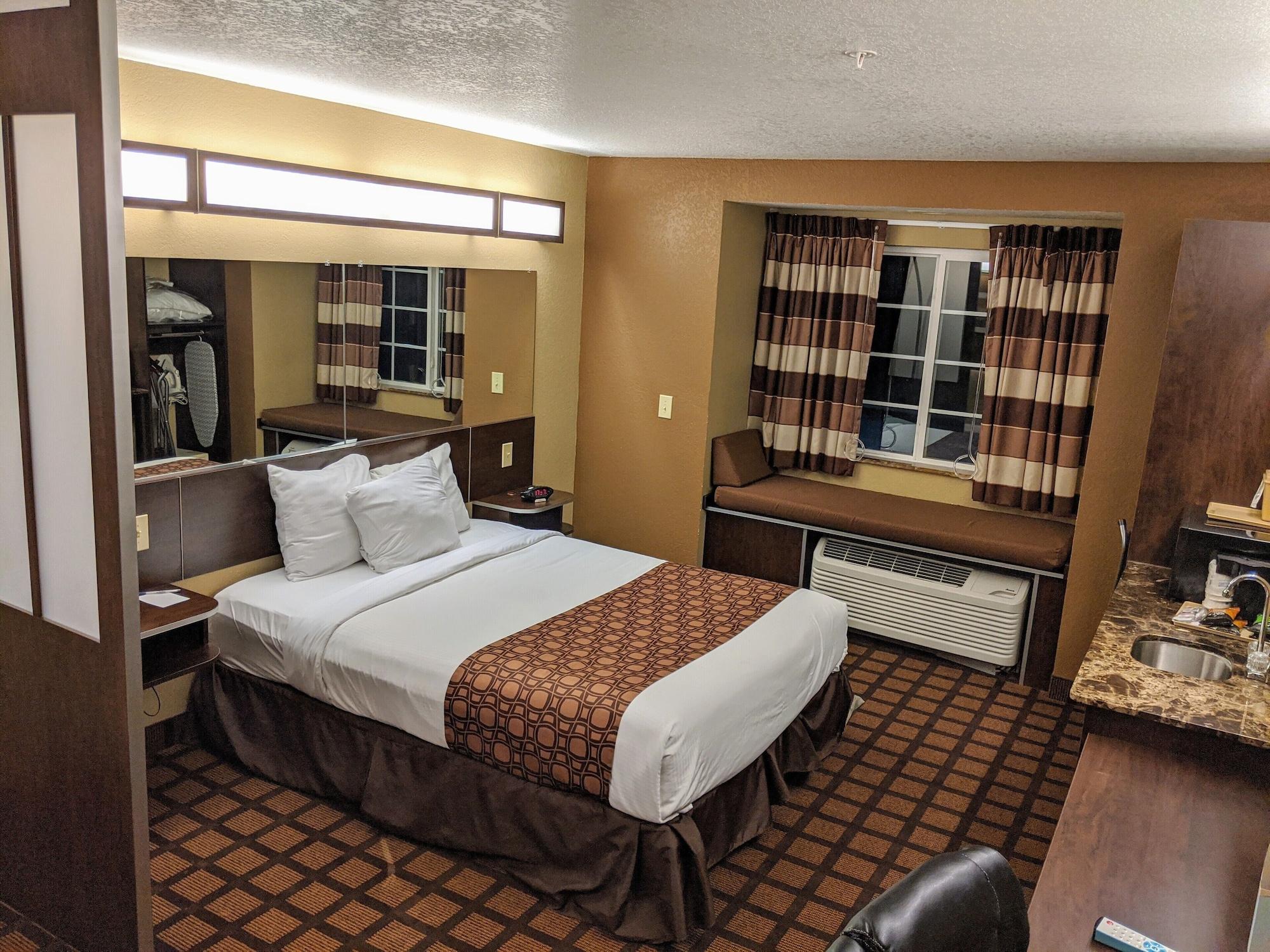 Microtel Inn And Suites Монтгомері Екстер'єр фото