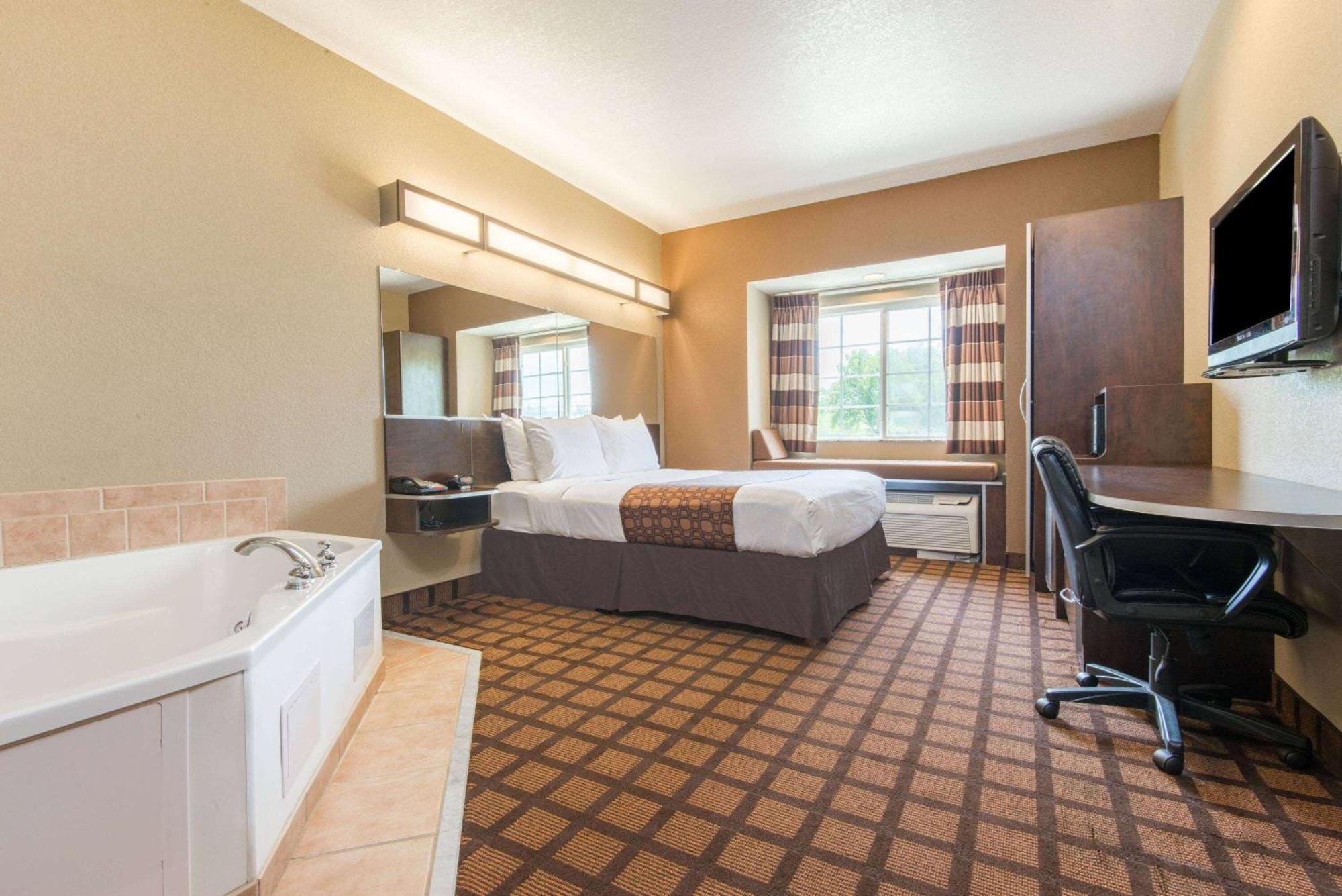 Microtel Inn And Suites Монтгомері Екстер'єр фото