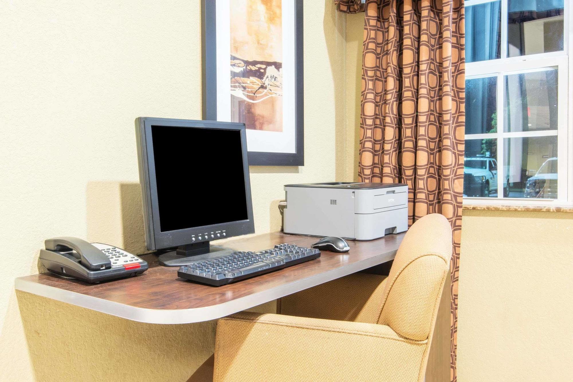Microtel Inn And Suites Монтгомері Екстер'єр фото